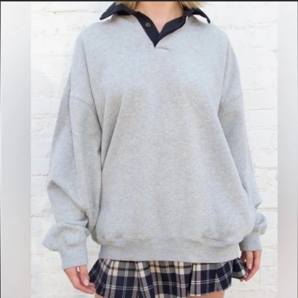 Brandy Melville Tops - Brandy Melville Archer Sweatshirt